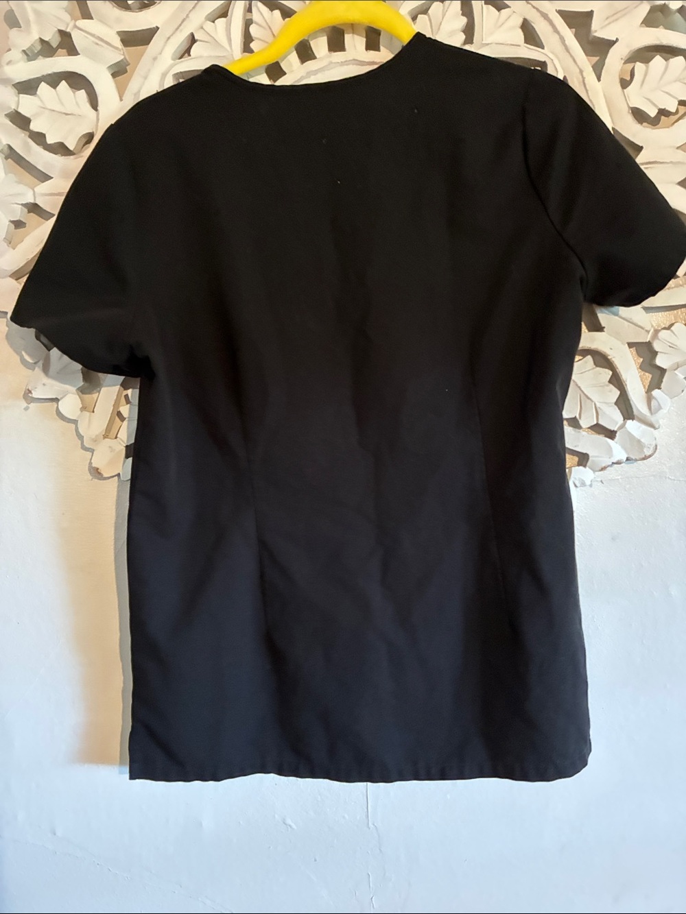 Figs Women's Short Sleeve V-Neck Scrub Top - Black - Picture 3 of 3